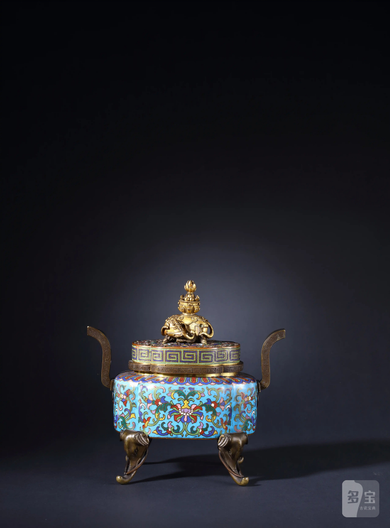 清乾隆景泰蓝缠枝莲纹象足朝冠耳炉 - 图2